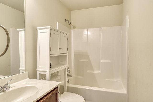 240 Cotton Creek Drive, Spartanburg, SC 29302