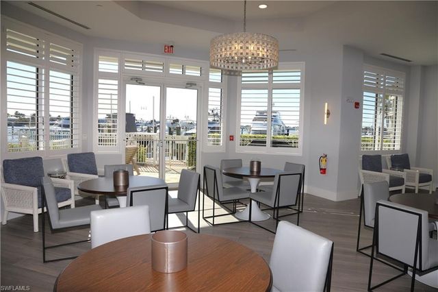 891 10th ST S, Naples, FL 34102