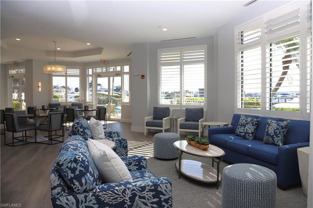 891 10th ST S, Naples, FL 34102