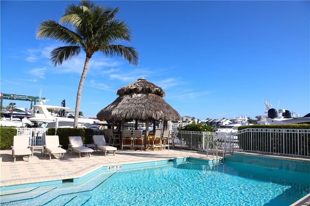 891 10th ST S, Naples, FL 34102