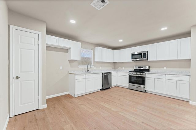 3626 Sparrow Street, Houston, TX 77051