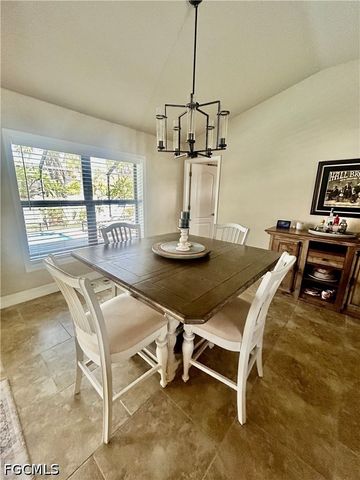2552 SW 28th AVE, Cape Coral, FL 33914