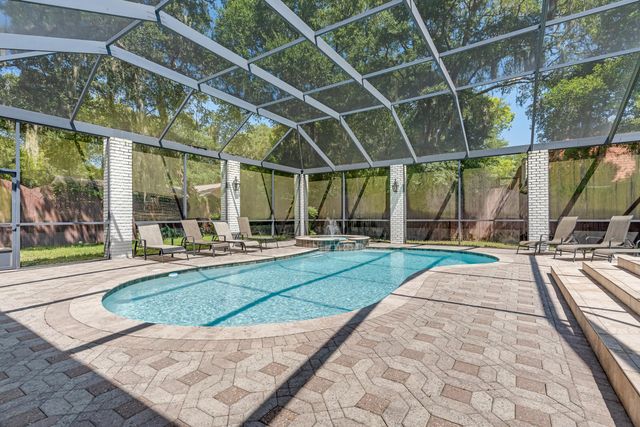 111 Troy Circle, Fort Walton Beach, FL 32547