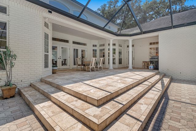 111 Troy Circle, Fort Walton Beach, FL 32547