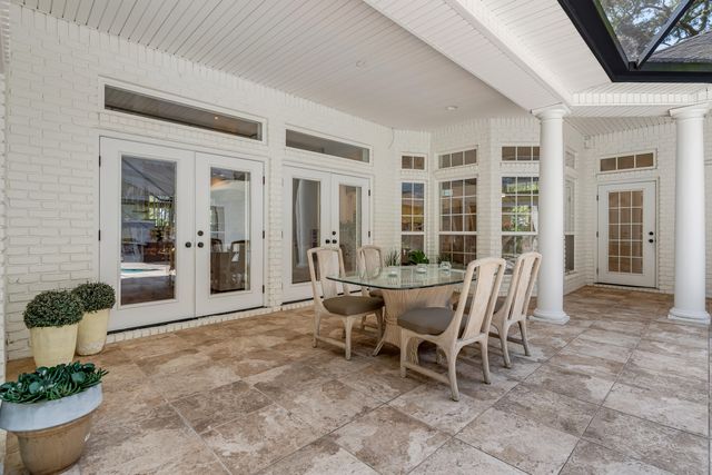 111 Troy Circle, Fort Walton Beach, FL 32547