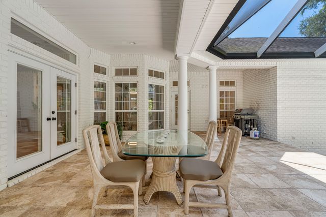 111 Troy Circle, Fort Walton Beach, FL 32547