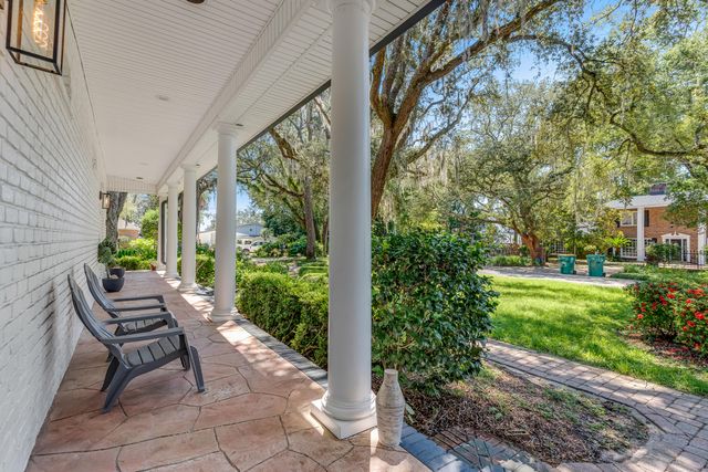 111 Troy Circle, Fort Walton Beach, FL 32547