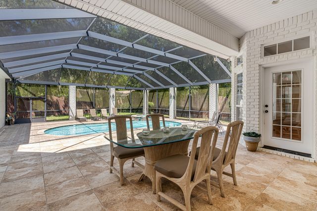 111 Troy Circle, Fort Walton Beach, FL 32547