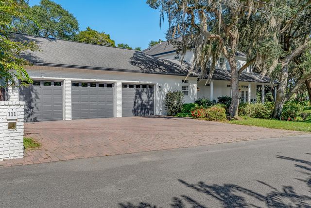 111 Troy Circle, Fort Walton Beach, FL 32547