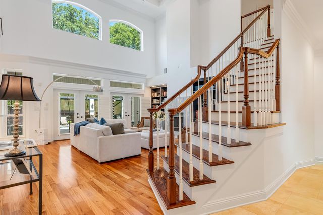 111 Troy Circle, Fort Walton Beach, FL 32547