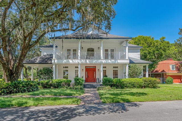 111 Troy Circle, Fort Walton Beach, FL 32547