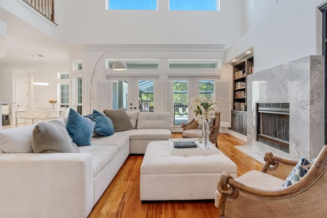 111 Troy Circle, Fort Walton Beach, FL 32547