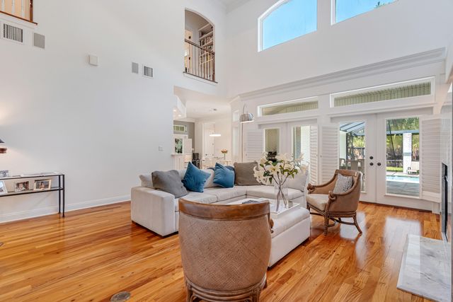 111 Troy Circle, Fort Walton Beach, FL 32547