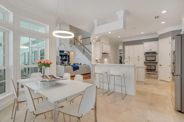 111 Troy Circle, Fort Walton Beach, FL 32547