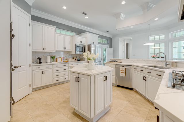 111 Troy Circle, Fort Walton Beach, FL 32547