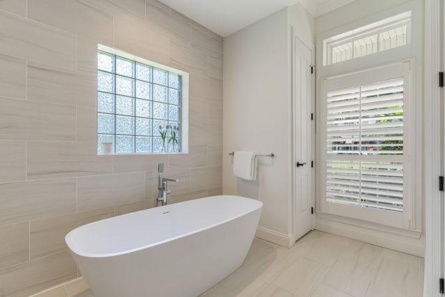 111 Troy Circle, Fort Walton Beach, FL 32547