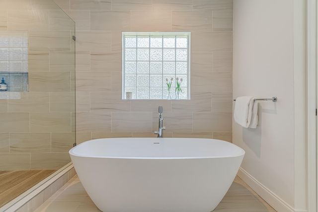 111 Troy Circle, Fort Walton Beach, FL 32547