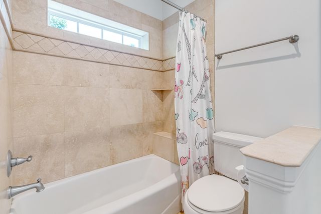 111 Troy Circle, Fort Walton Beach, FL 32547