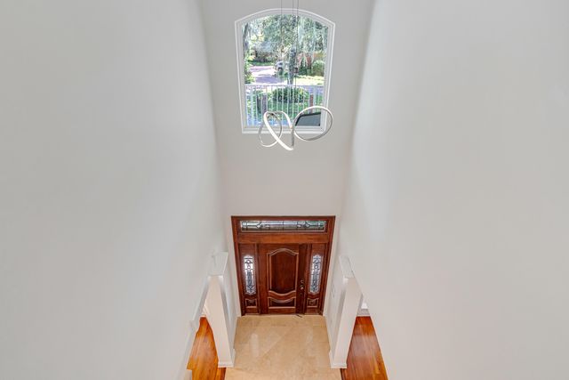 111 Troy Circle, Fort Walton Beach, FL 32547