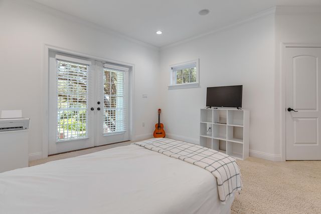 111 Troy Circle, Fort Walton Beach, FL 32547