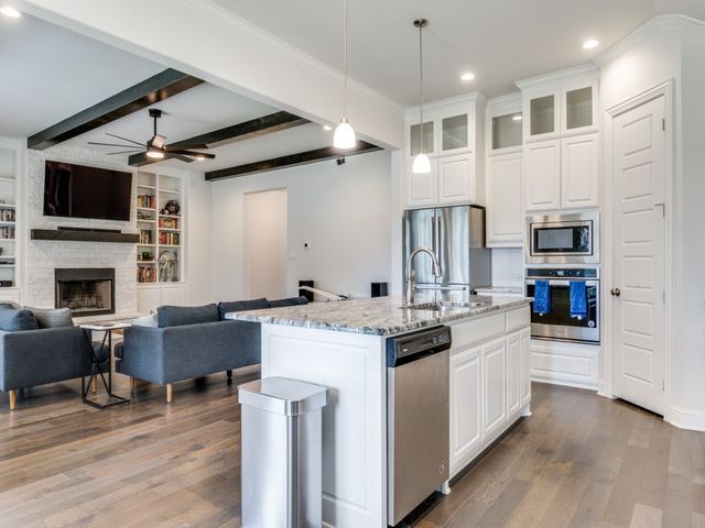 524 Windrow Lane, Waxahachie, TX 75165