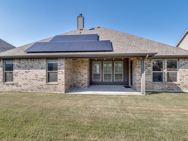 524 Windrow Lane, Waxahachie, TX 75165
