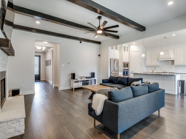 524 Windrow Lane, Waxahachie, TX 75165