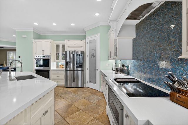 8551 SE Driftwood Street, Hobe Sound, FL 33455