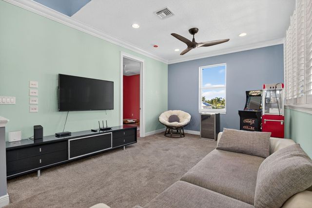 8551 SE Driftwood Street, Hobe Sound, FL 33455