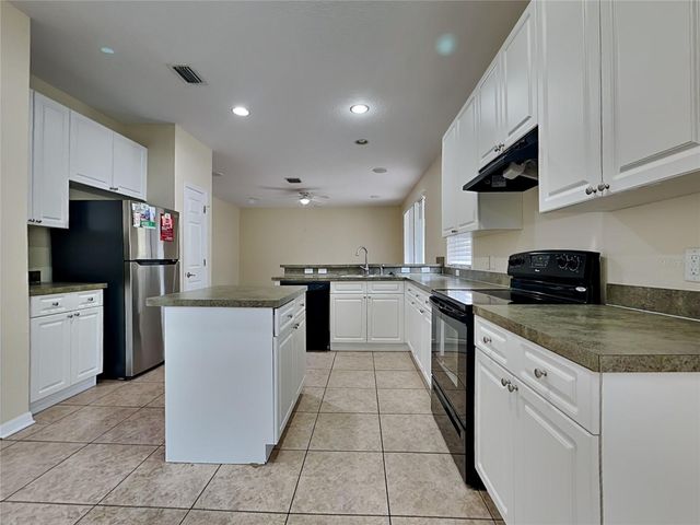 5921 CAPE LOOP, Land O Lakes, FL 34639