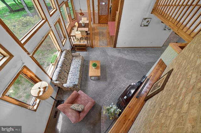 648 ABBIE LN, Kearneysville, WV 25430