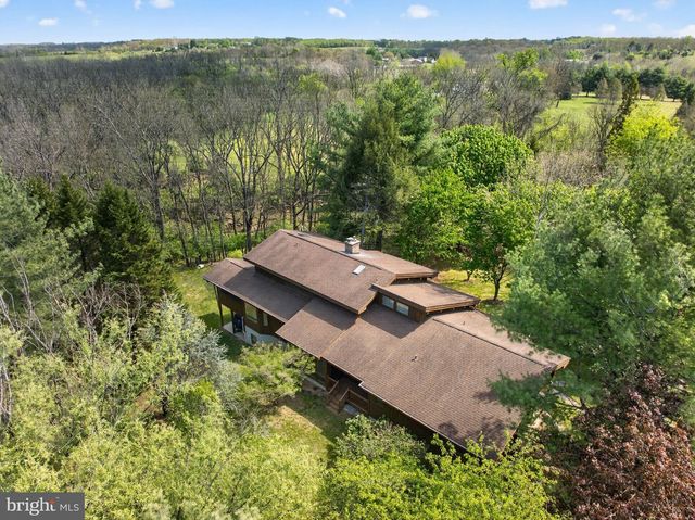 648 ABBIE LN, Kearneysville, WV 25430
