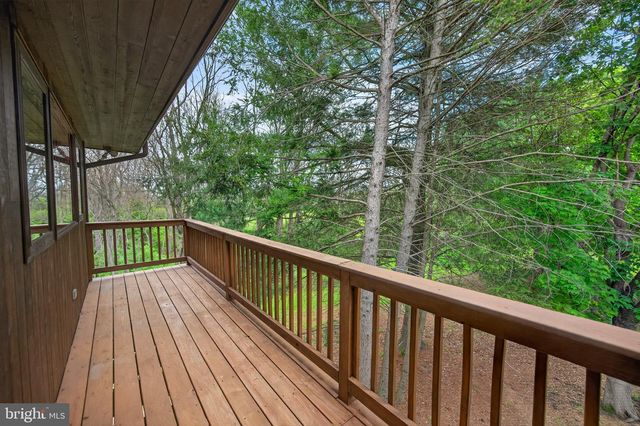 648 ABBIE LN, Kearneysville, WV 25430