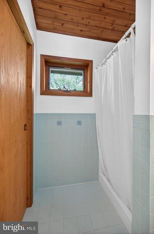 648 ABBIE LN, Kearneysville, WV 25430