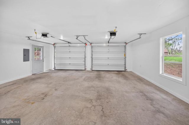 648 ABBIE LN, Kearneysville, WV 25430