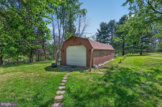648 ABBIE LN, Kearneysville, WV 25430