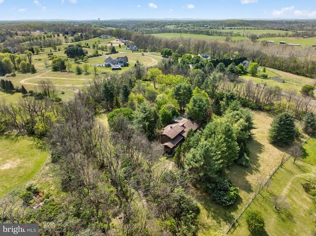 648 ABBIE LN, Kearneysville, WV 25430