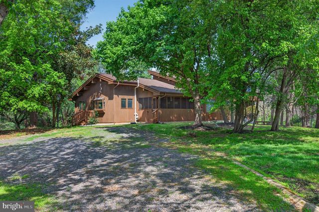 648 ABBIE LN, Kearneysville, WV 25430