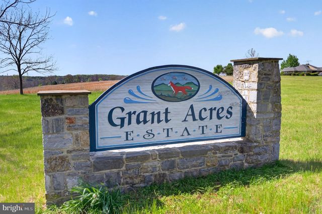 648 ABBIE LN, Kearneysville, WV 25430