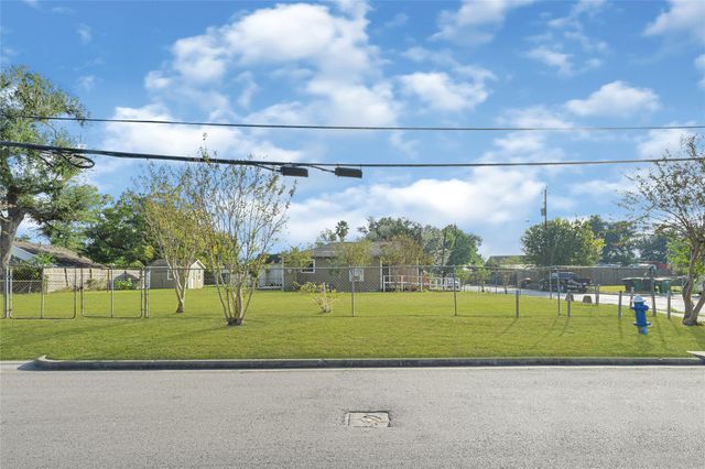 5303 Lucille Street, Houston, TX 77026