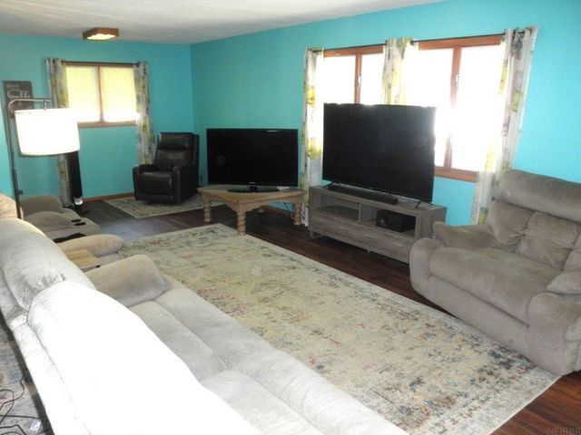 426 Poplar Street, Osage, IA 50461