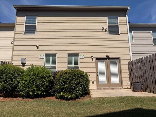 2104 Shetley Creek Dr, Norcross, GA 30071