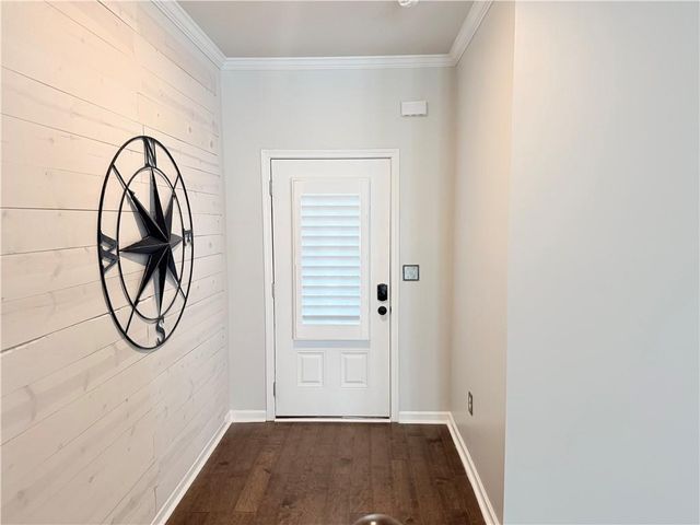 2104 Shetley Creek Dr, Norcross, GA 30071