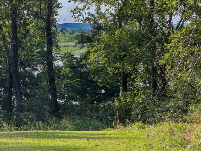 607 NE Bluff, Tamaha, OK 74462