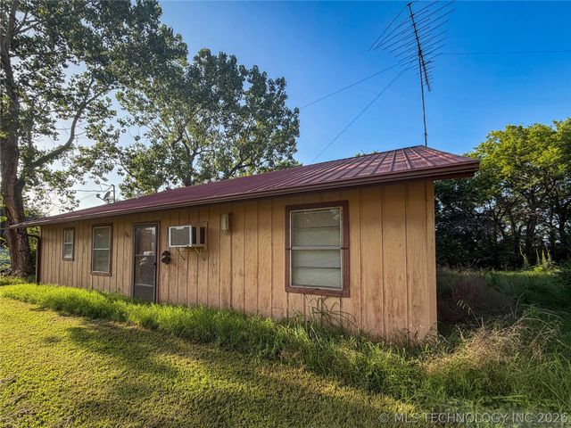 607 NE Bluff, Tamaha, OK 74462