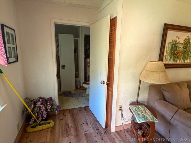 607 NE Bluff, Tamaha, OK 74462