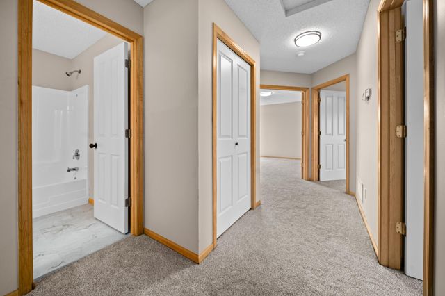 808 Lindsey Lane, Belle Plaine, MN 56011