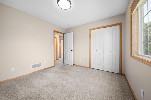 808 Lindsey Lane, Belle Plaine, MN 56011