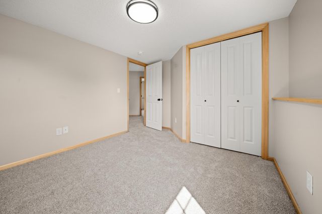 808 Lindsey Lane, Belle Plaine, MN 56011