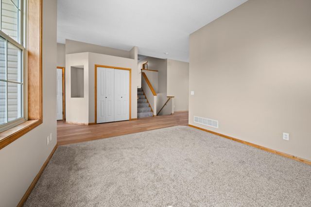 808 Lindsey Lane, Belle Plaine, MN 56011